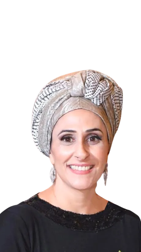 כרמית משה – פסיכותרפיסטית הוליסטית ומטפלת רגשית לילדים ונוער, בפורטרט מחייך